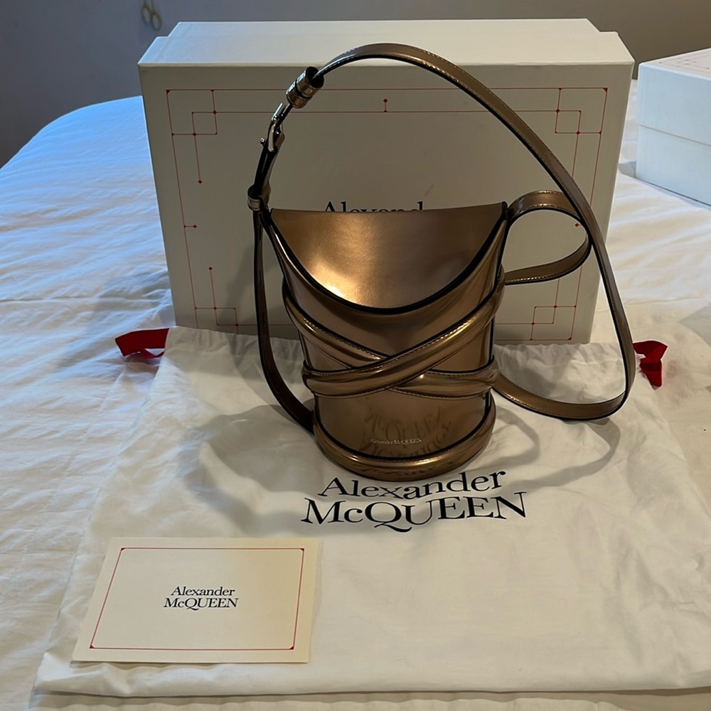 Alexander McQueen crossbody/shoulder bag in rose gold